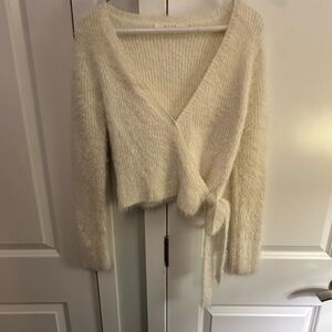 ASTR Women's Soft Cream V-Neck Sweater